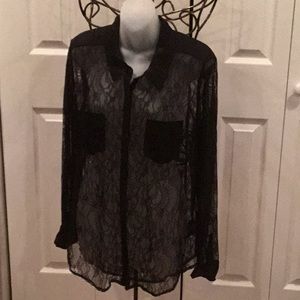 LACE BLOUSE